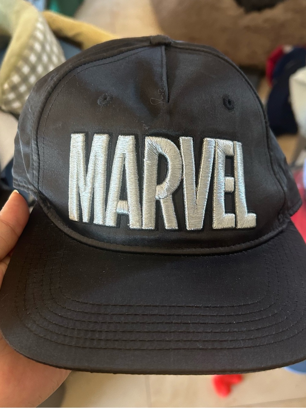 Marvel adult Black Cap with Silver Logo SnapBack adjustable size men’s #95